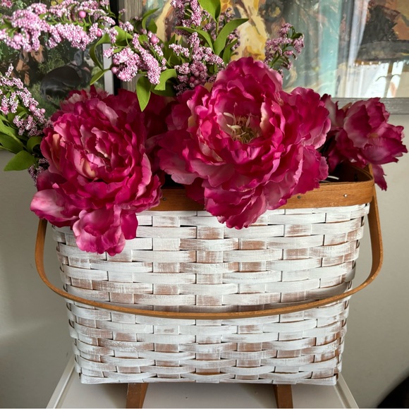 Longaberger Vintage 1991 Footed Magazine Basket with Wooden Feet, Chalk Painted